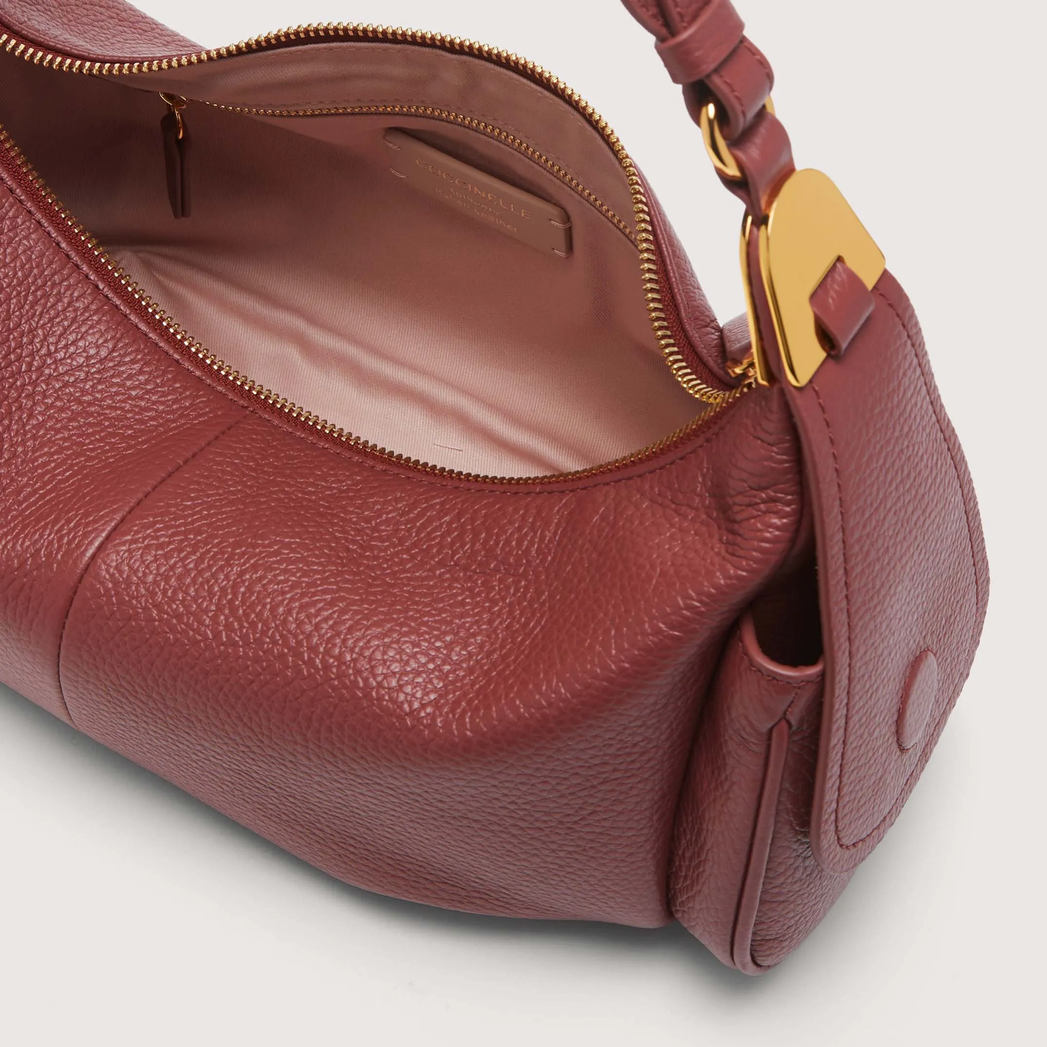 COCCINELLE CAMPUS R31 BRANDY