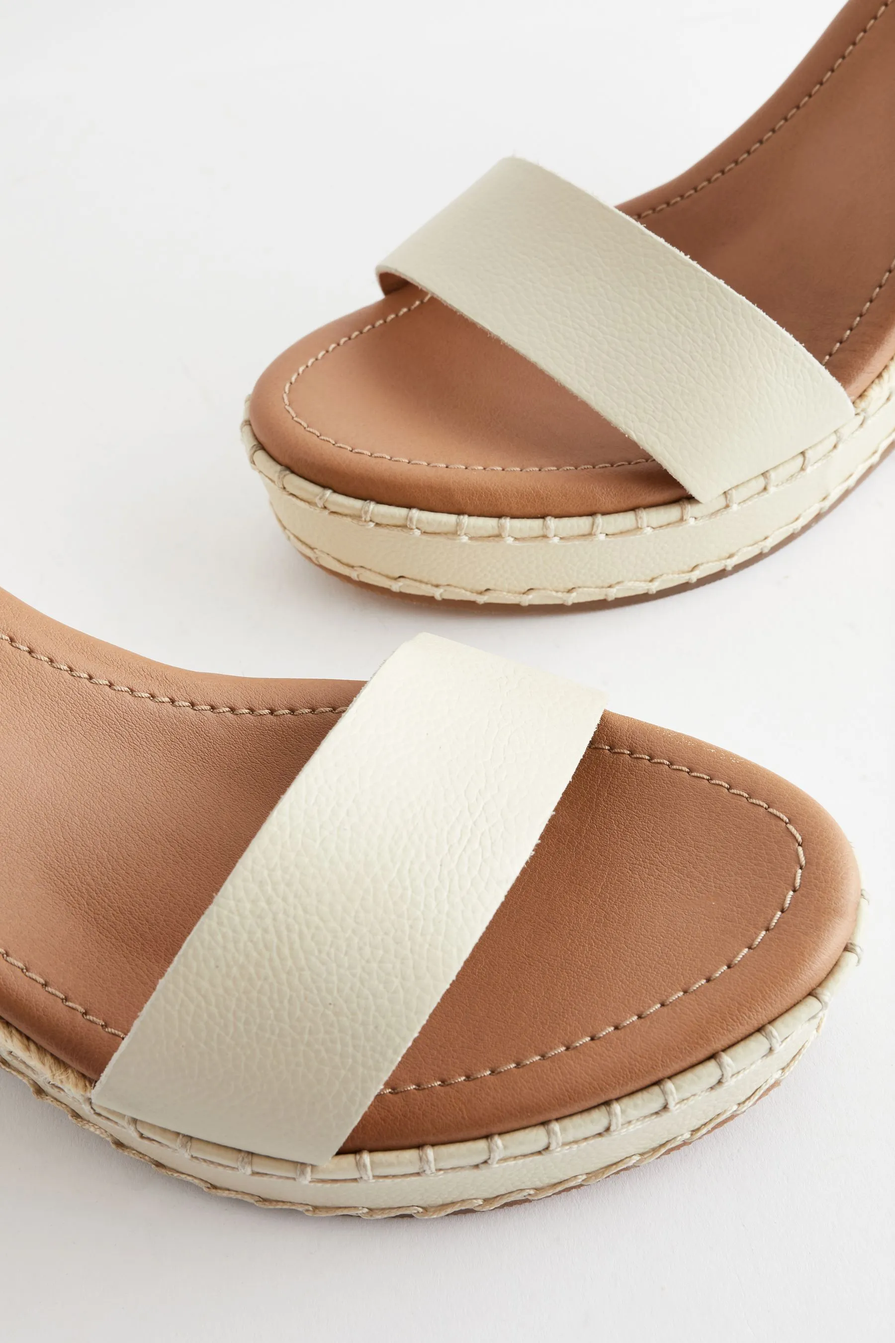 Forever Comfort - Espadrilles in pelle con zeppa e cuciture a sopraggisso