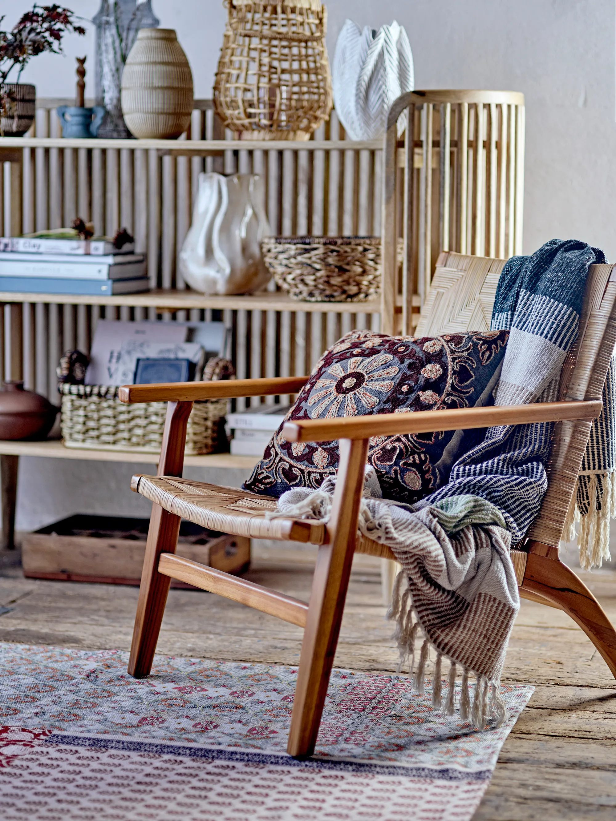 Lanterna Edin, Ø 25x37 cm.jh{font-size:18px}Legno di rattan