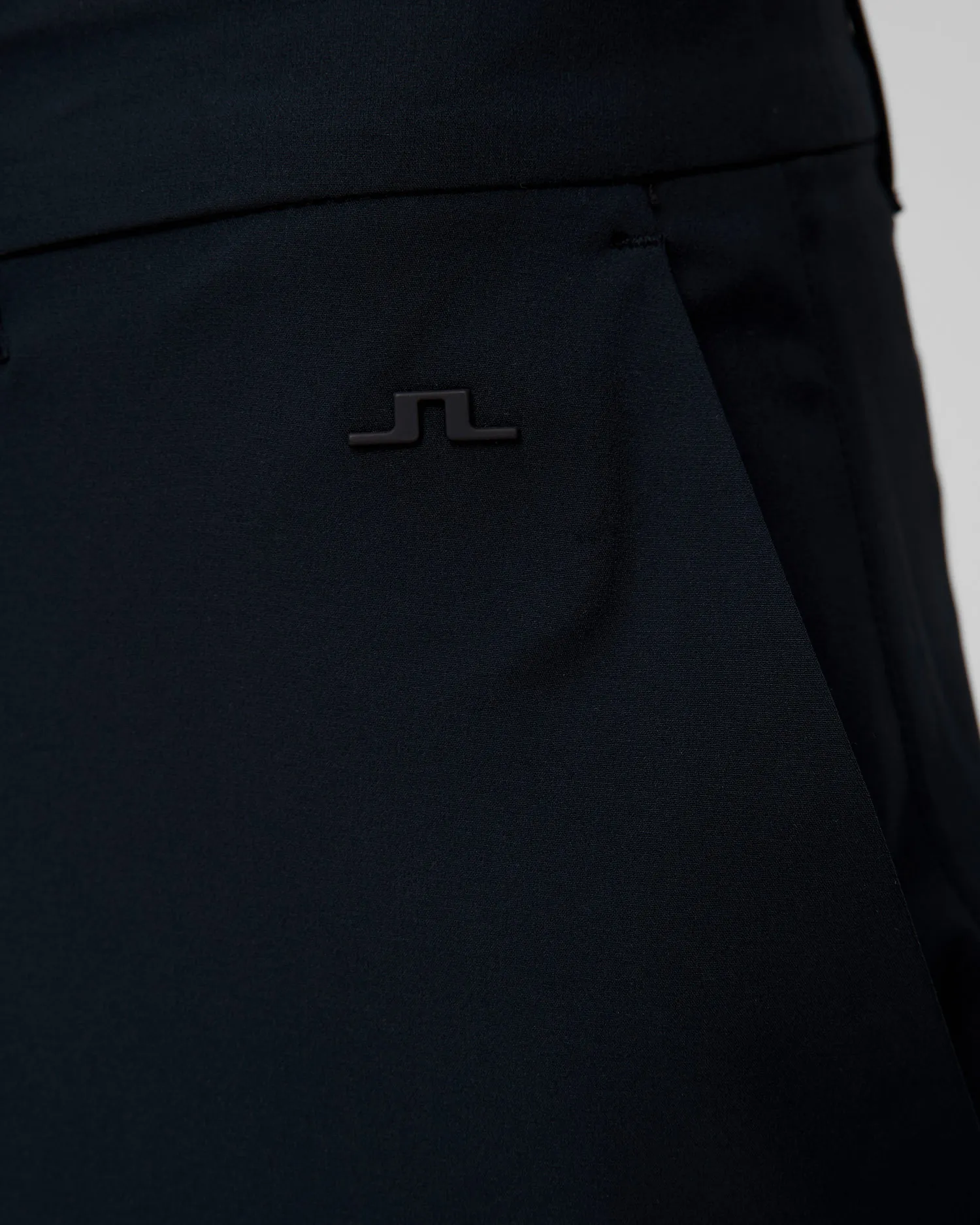 Pantaloni blu scuro da donna J.Lindeberg Elena Jogger Pant GWPA09302-6855