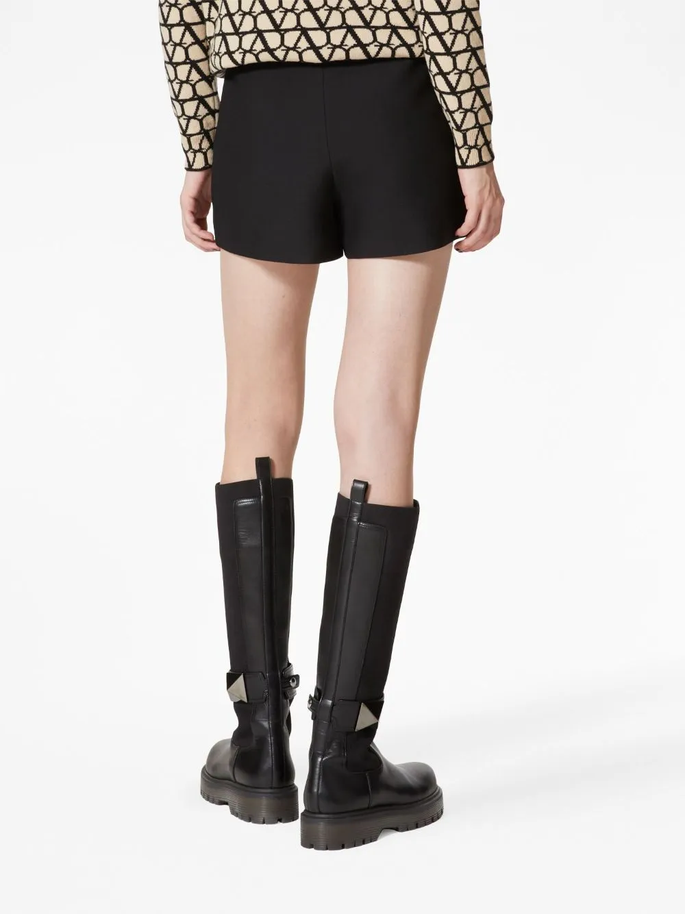 Shorts Valentino in Crepe Couture