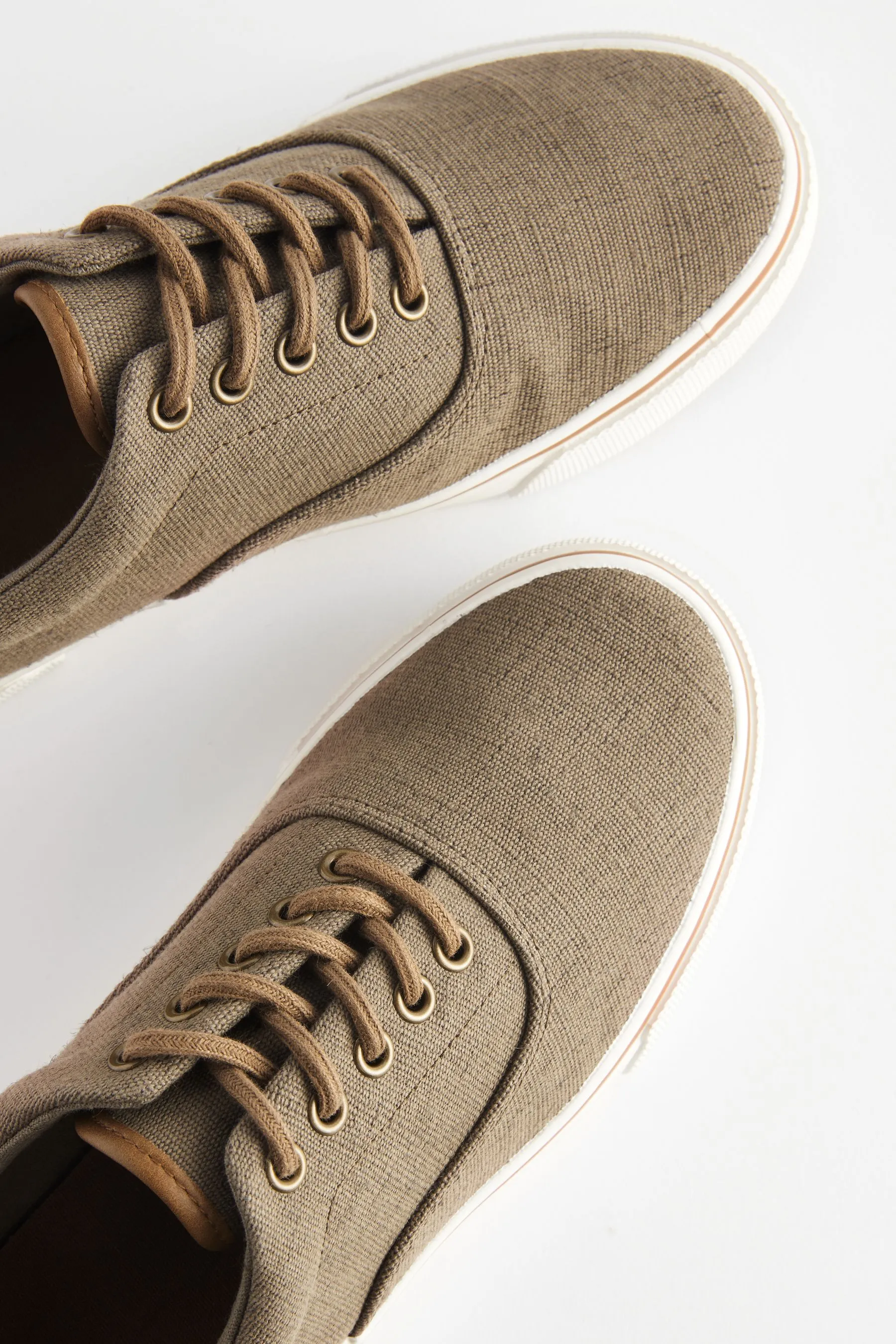 Sneakers di tela classiche