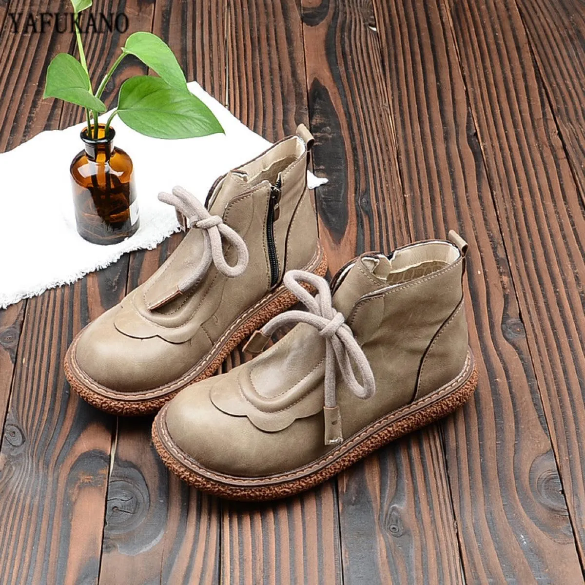 Stivali Martin retrò Scarpe britanniche in pelle Bighead con suola spessa più Stivaletti corti in velluto con punta tonda Stival