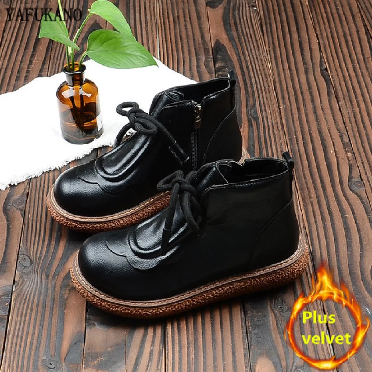 Stivali Martin retrò Scarpe britanniche in pelle Bighead con suola spessa più Stivaletti corti in velluto con punta tonda Stival