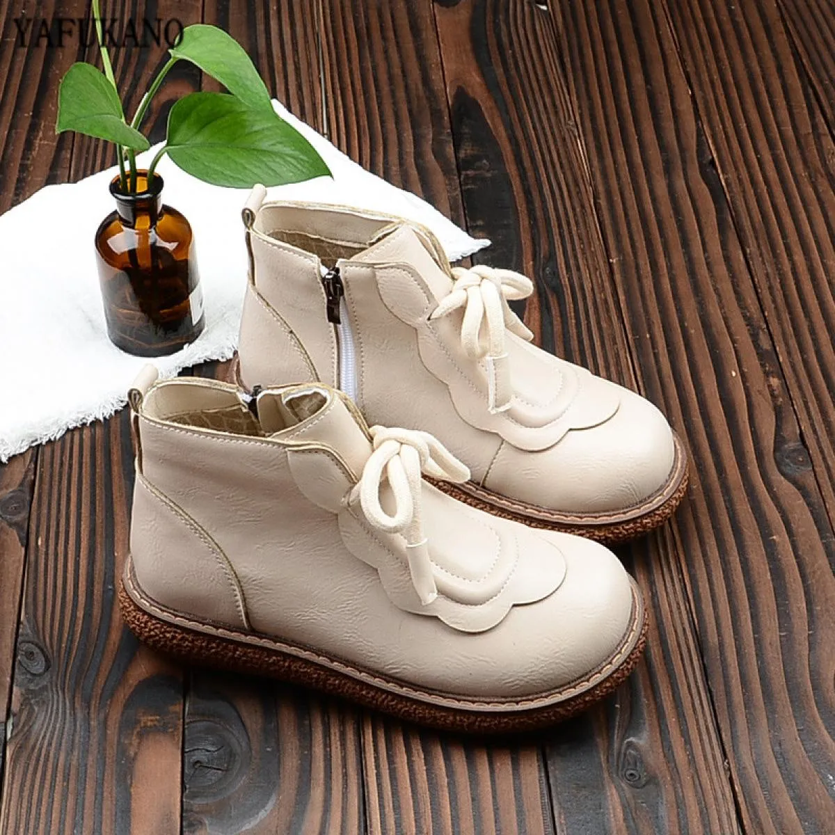 Stivali Martin retrò Scarpe britanniche in pelle Bighead con suola spessa più Stivaletti corti in velluto con punta tonda Stival