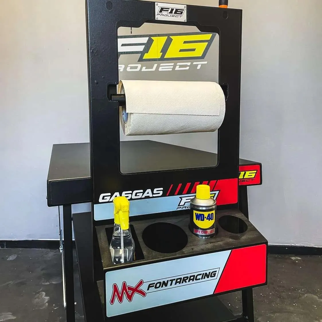 Supporto portabobina carta spray e cacciaviti F16 Project 