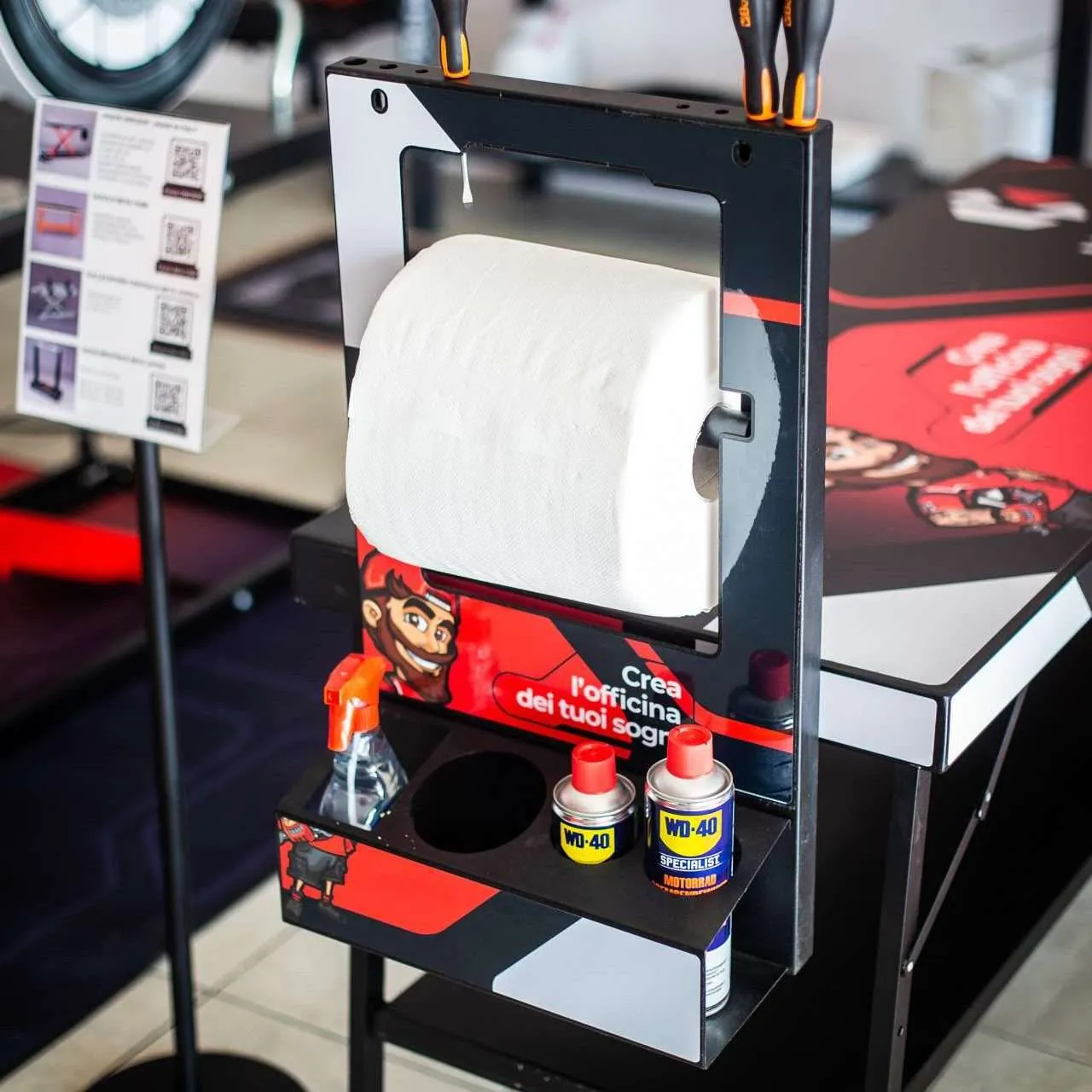 Supporto portabobina carta spray e cacciaviti F16 Project 