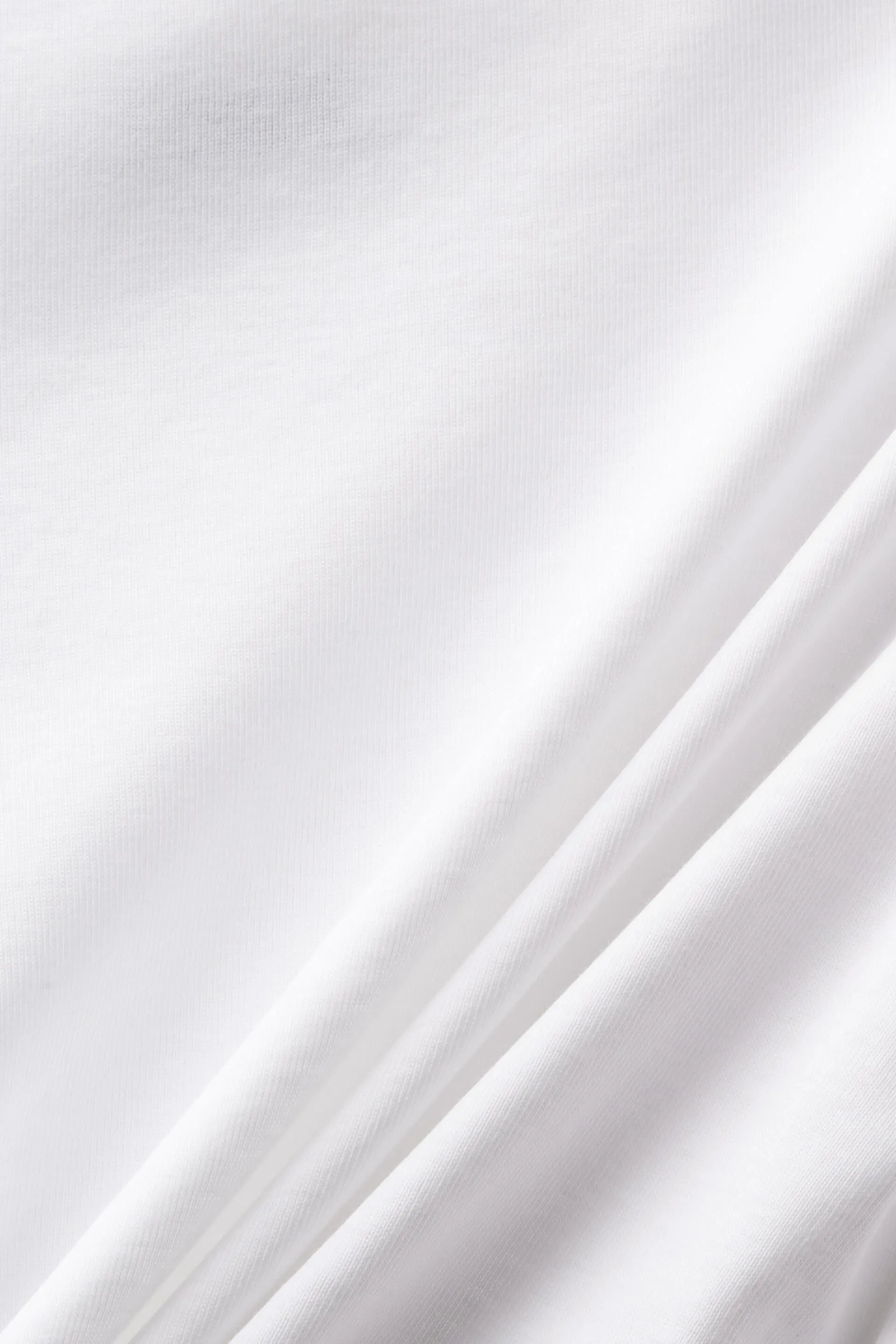 T-shirt con scollo a barchetta