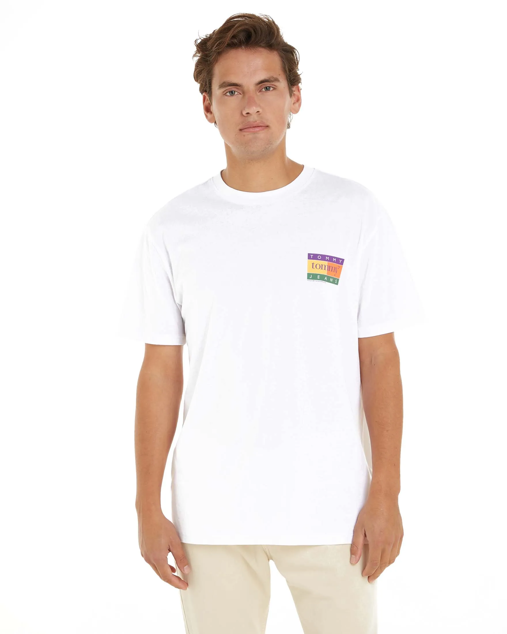 T-shirt mezza manica bianca con maxi logo flag multicolor sul retro