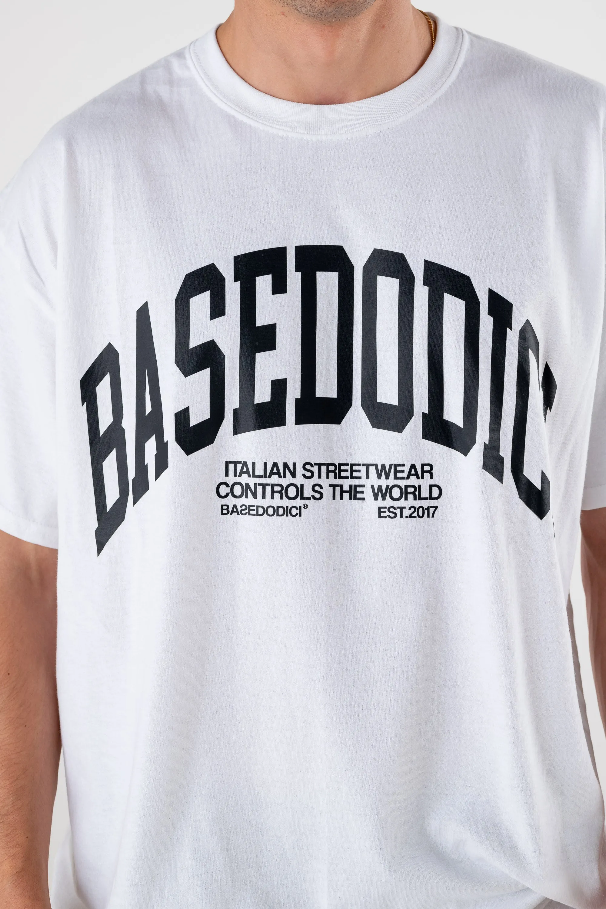 T-Shirt “RESORT” ArcLogo White