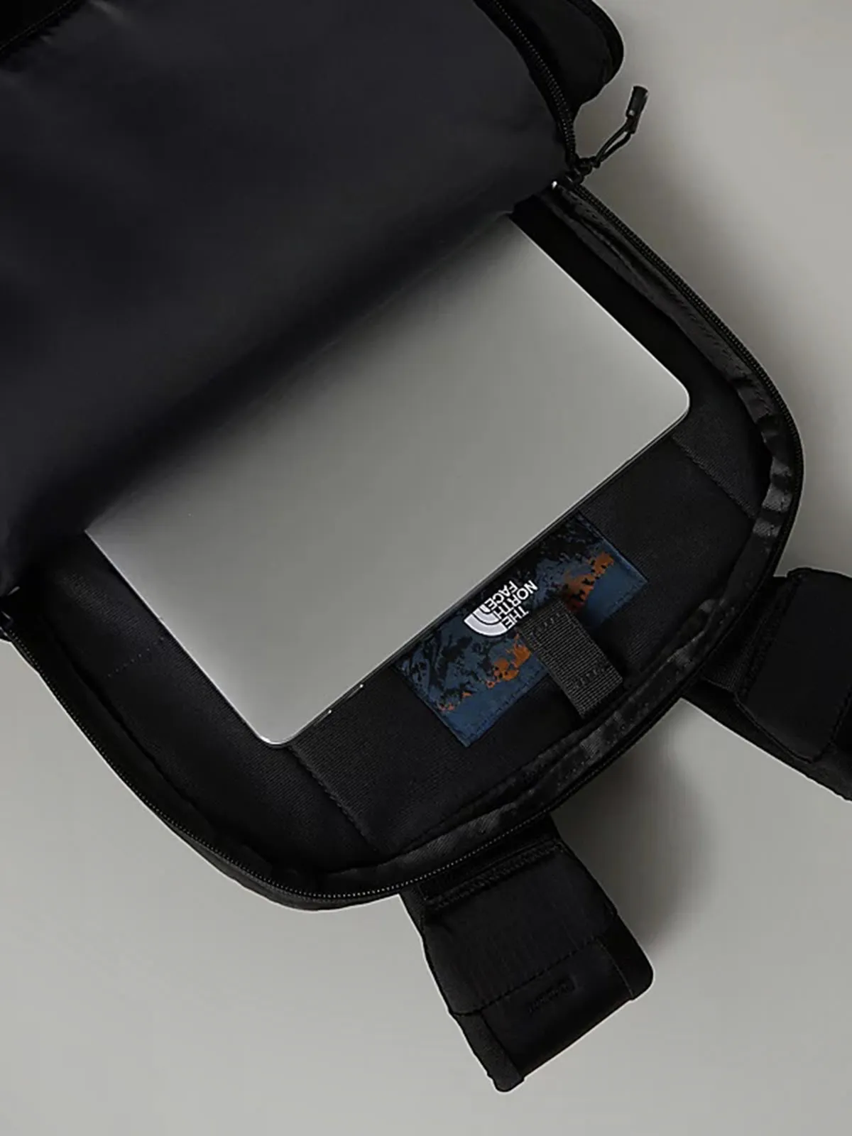     THE NORTH FACE NF0A52SE    